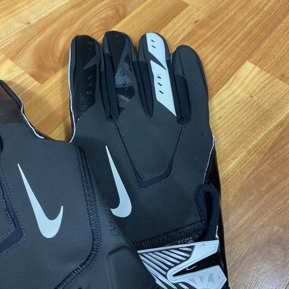 NIKE VAPOR JET 5.0 COLD WEATHER RECIEVER FOOTBALL GLOVES Black White Size Medium - Picture 3 of 6